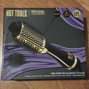 *NEW* Hot Tools 24k Blowout Styler Brush